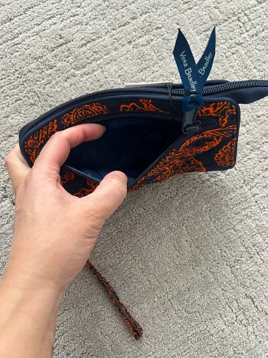 Vera Bradley Syracuse RFID Wristlet - Picture 9 of 14